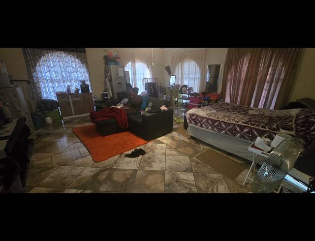 4 BEDROOM FREESTANDING FOR SALE IN FAUNA PARK